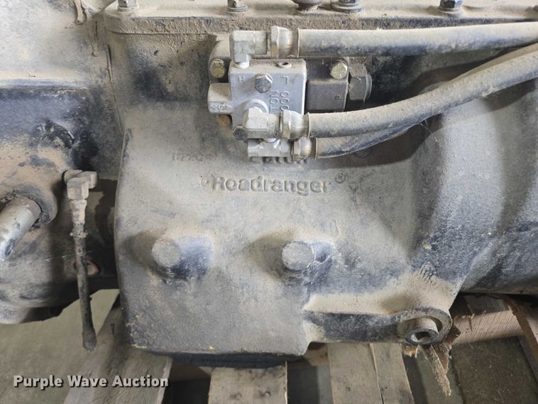 image for item DY1122 (5) Eaton Fuller transmissions