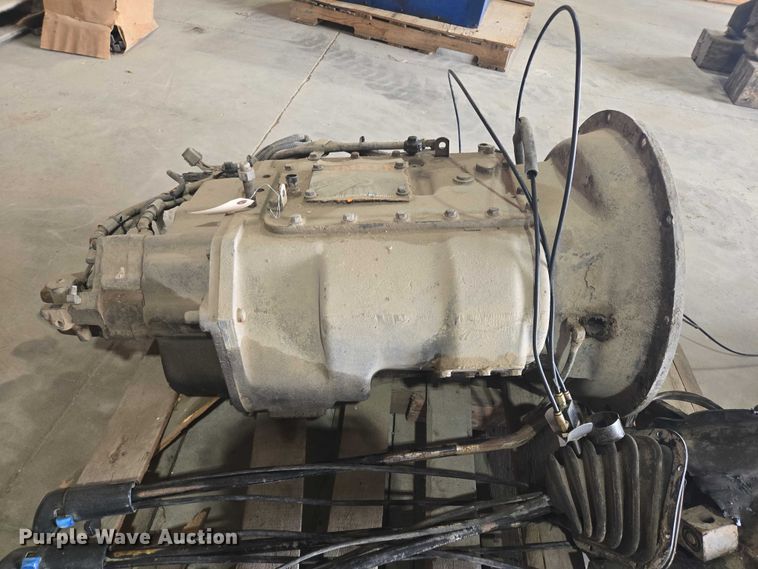 image for item DY1122 (5) Eaton Fuller transmissions