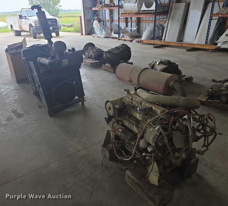 image for item DY1123 (2) engines