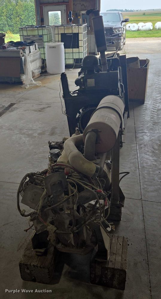 image for item DY1123 (2) engines