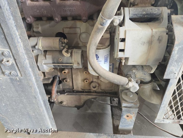 image for item DY1123 (2) engines