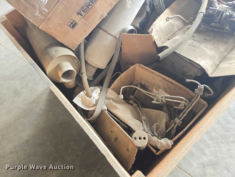 image for item DY1123 (2) engines