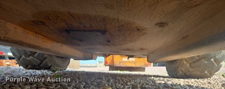 image for item DY1128 2016 Volvo MC135C skid steer loader