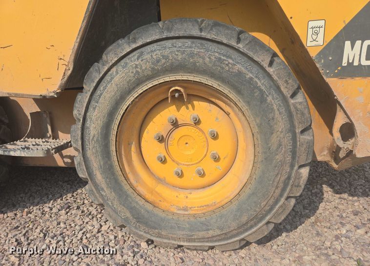 image for item DY1128 2016 Volvo MC135C skid steer loader