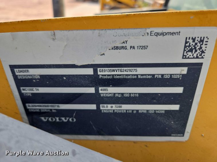 image for item DY1128 2016 Volvo MC135C skid steer loader