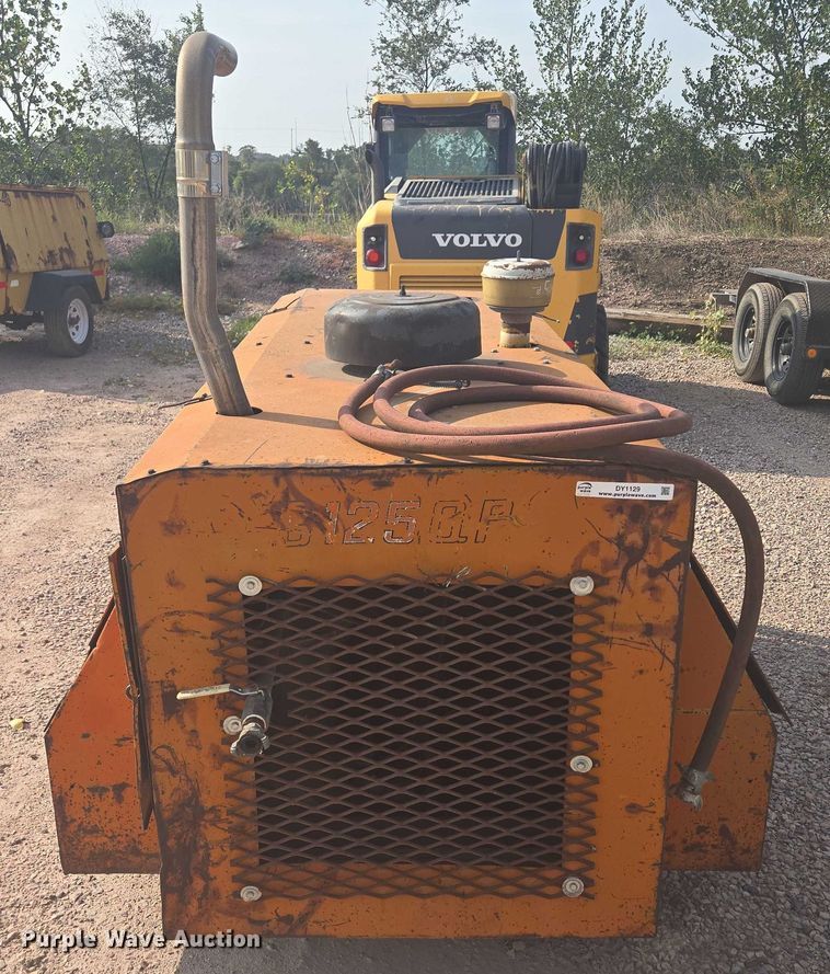 image for item DY1129 Joy Manufacturing G01250P air compressor