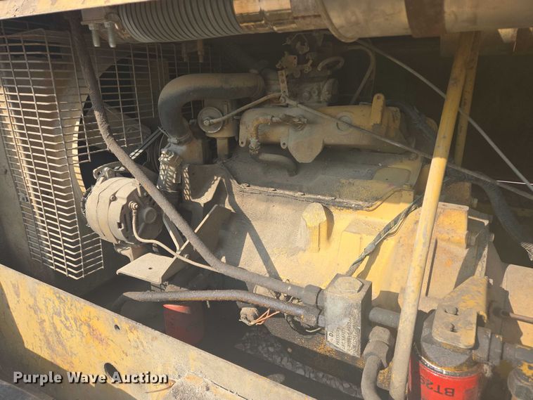 image for item DY1129 Joy Manufacturing G01250P air compressor