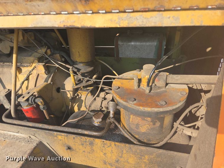 image for item DY1129 Joy Manufacturing G01250P air compressor