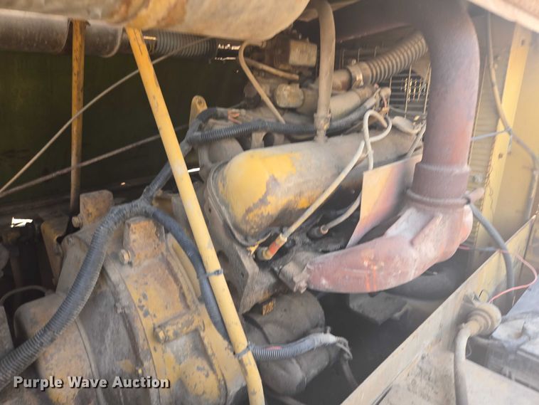 image for item DY1129 Joy Manufacturing G01250P air compressor