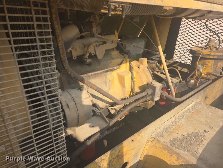 image for item DY1129 Joy Manufacturing G01250P air compressor