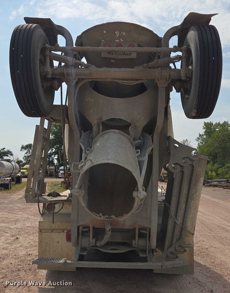 image for item DY1131 1999 Kenworth W900 ready mix truck