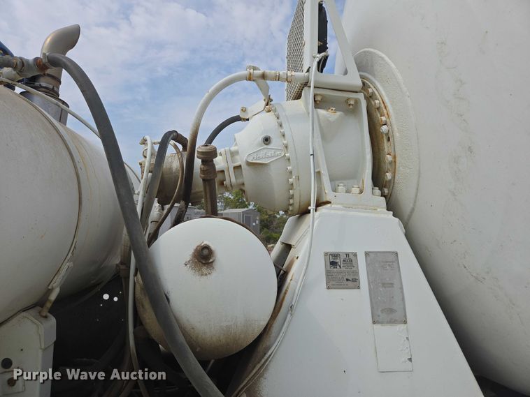 image for item DY1131 1999 Kenworth W900 ready mix truck