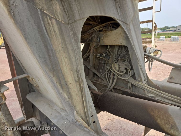 image for item DY1131 1999 Kenworth W900 ready mix truck