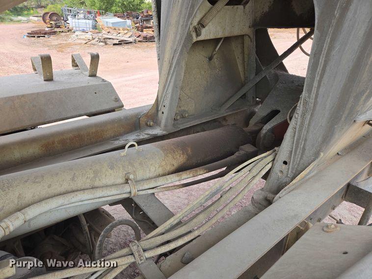 image for item DY1131 1999 Kenworth W900 ready mix truck