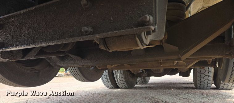 image for item DY1131 1999 Kenworth W900 ready mix truck