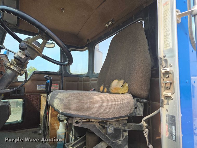 image for item DY1131 1999 Kenworth W900 ready mix truck