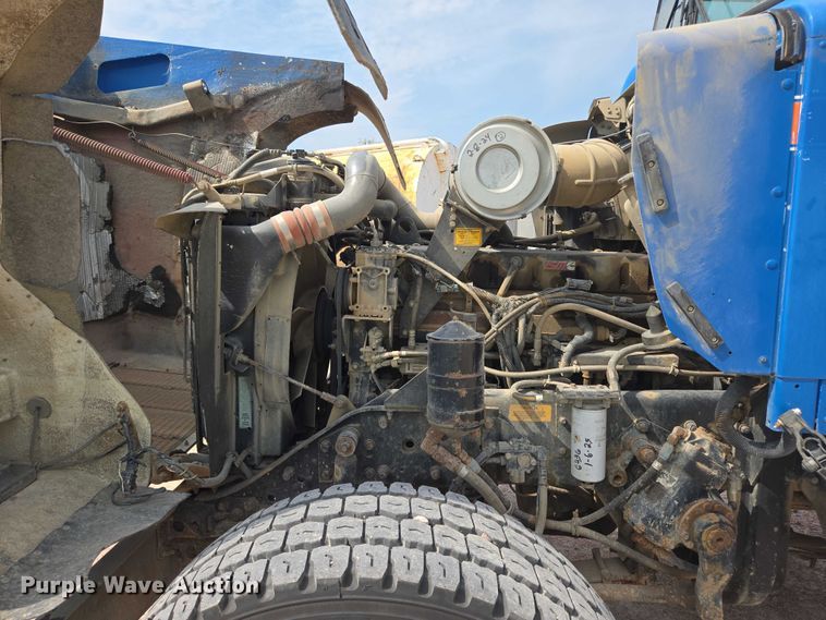 image for item DY1131 1999 Kenworth W900 ready mix truck