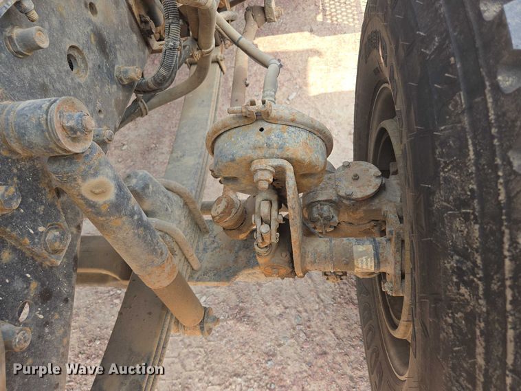 image for item DY1131 1999 Kenworth W900 ready mix truck