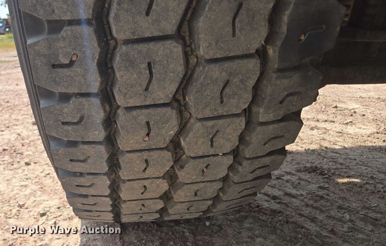 image for item DY1131 1999 Kenworth W900 ready mix truck