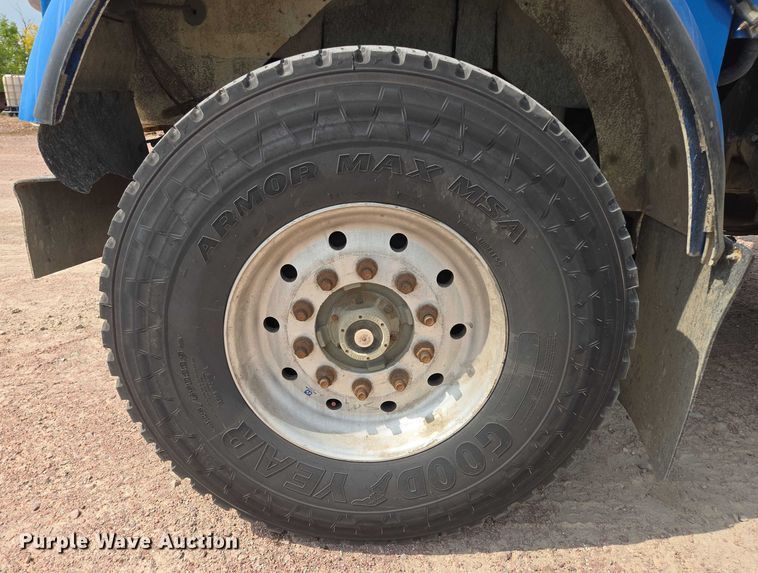 image for item DY1131 1999 Kenworth W900 ready mix truck