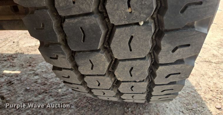 image for item DY1131 1999 Kenworth W900 ready mix truck