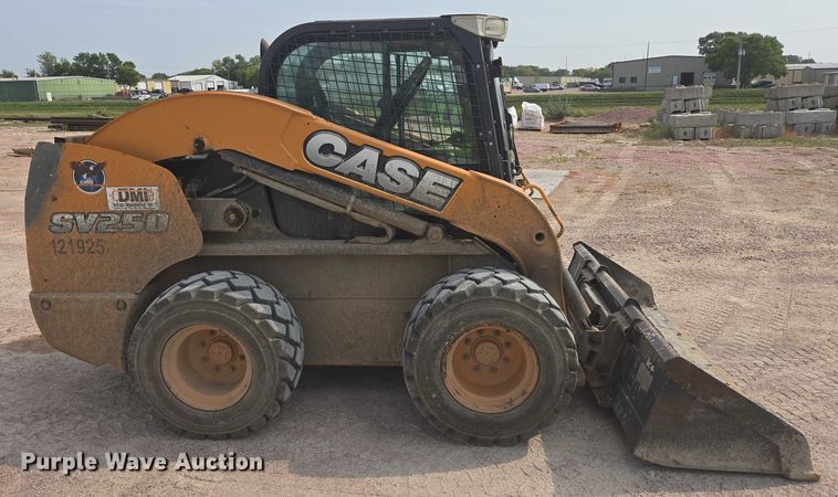 image for item DY1135 2011 Case SV250 skid steer loader