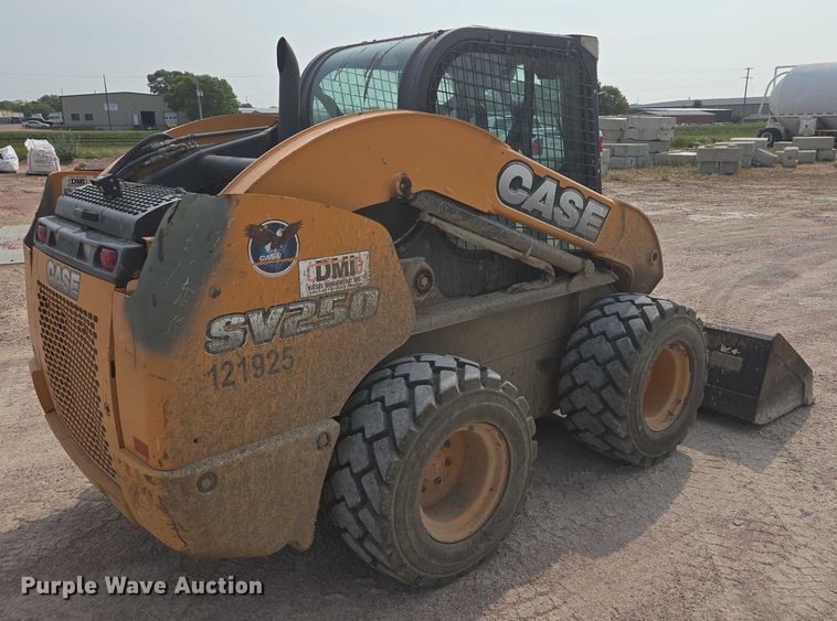 image for item DY1135 2011 Case SV250 skid steer loader