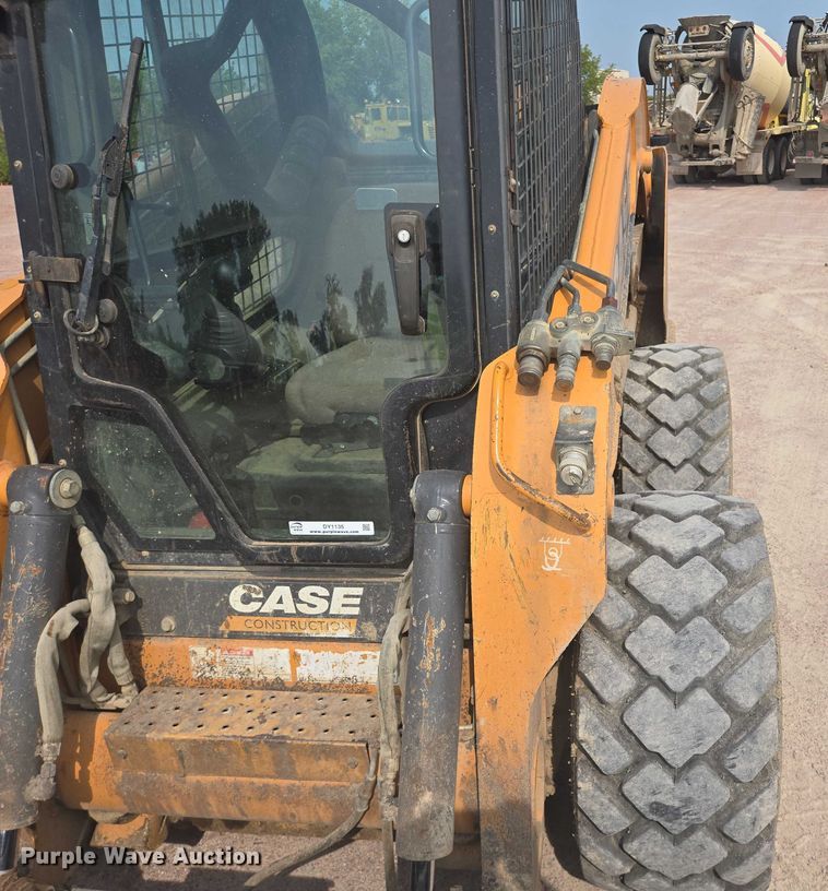 image for item DY1135 2011 Case SV250 skid steer loader