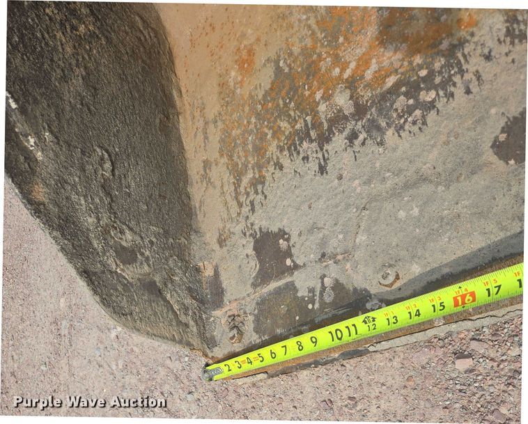 image for item DY1135 2011 Case SV250 skid steer loader