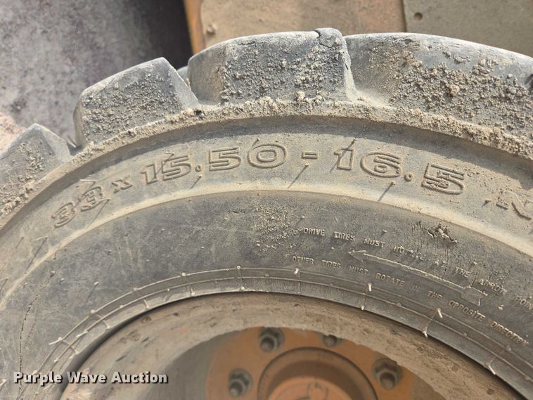 image for item DY1135 2011 Case SV250 skid steer loader