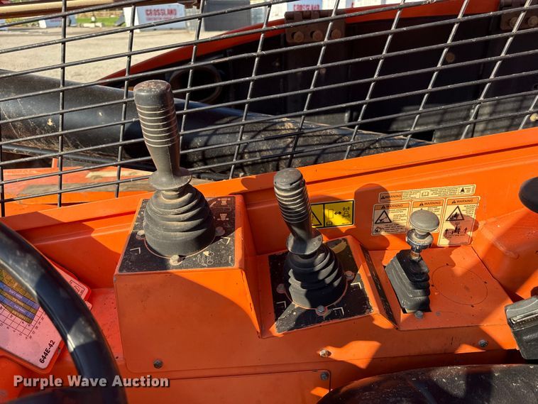 image for item DZ4250 2013 Lull 644E-42 telehandler