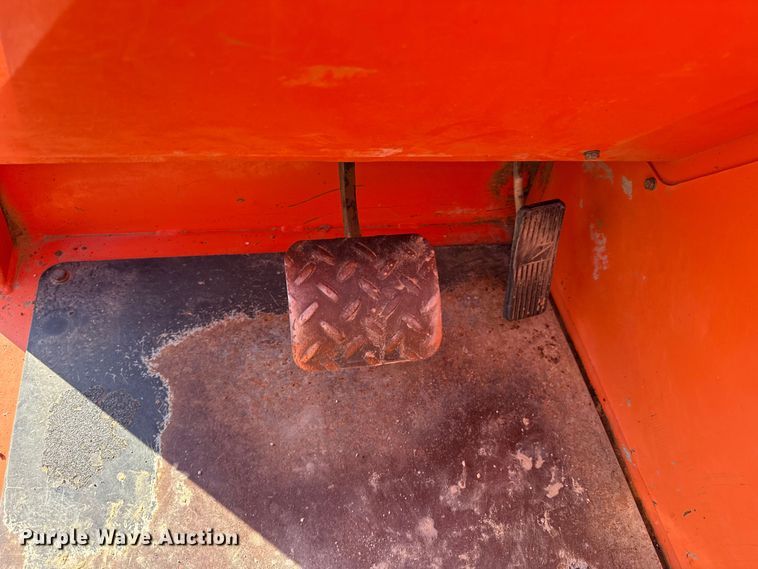 image for item DZ4250 2013 Lull 644E-42 telehandler