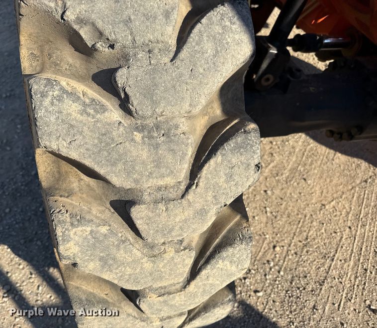 image for item DZ4250 2013 Lull 644E-42 telehandler