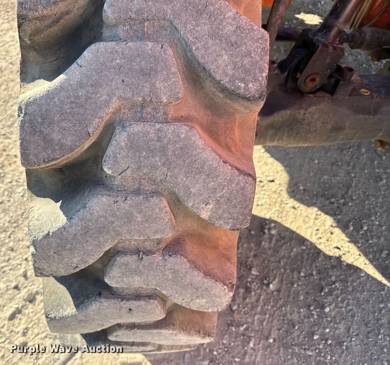 image for item DZ4250 2013 Lull 644E-42 telehandler