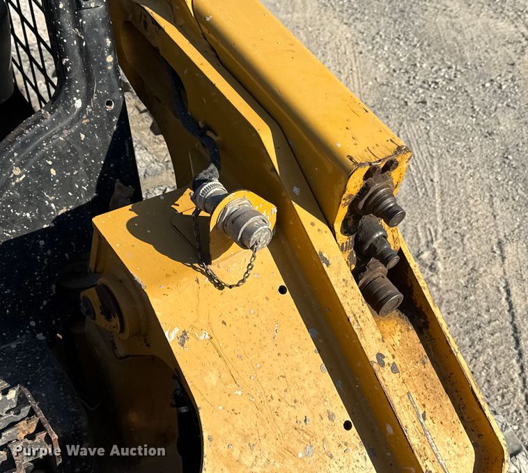 image for item DZ4251 2017 Caterpillar 289D tracked skid steer loader