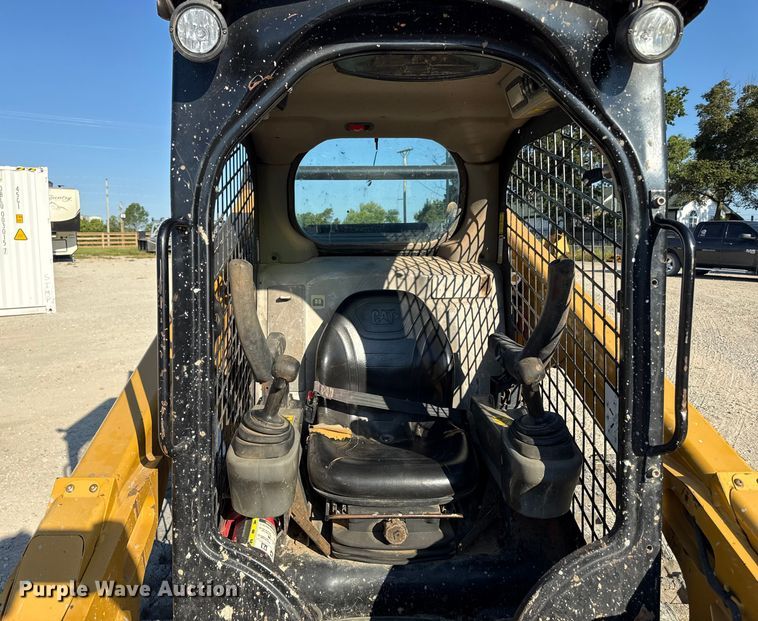 image for item DZ4251 2017 Caterpillar 289D tracked skid steer loader
