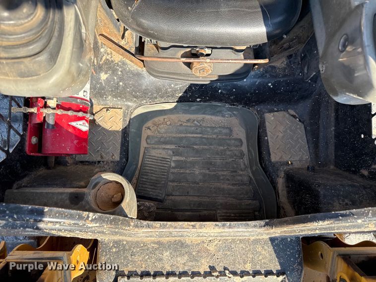 image for item DZ4251 2017 Caterpillar 289D tracked skid steer loader