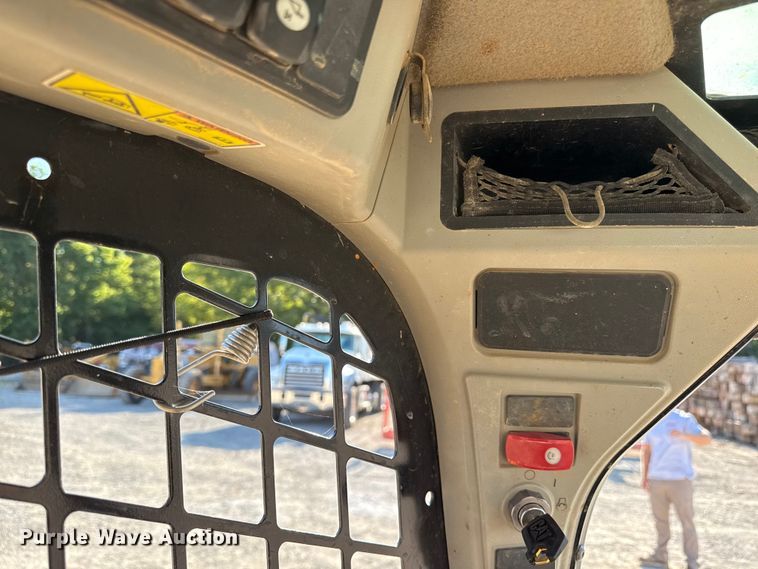 image for item DZ4251 2017 Caterpillar 289D tracked skid steer loader