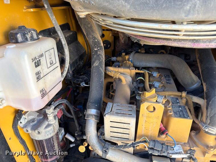 image for item DZ4251 2017 Caterpillar 289D tracked skid steer loader