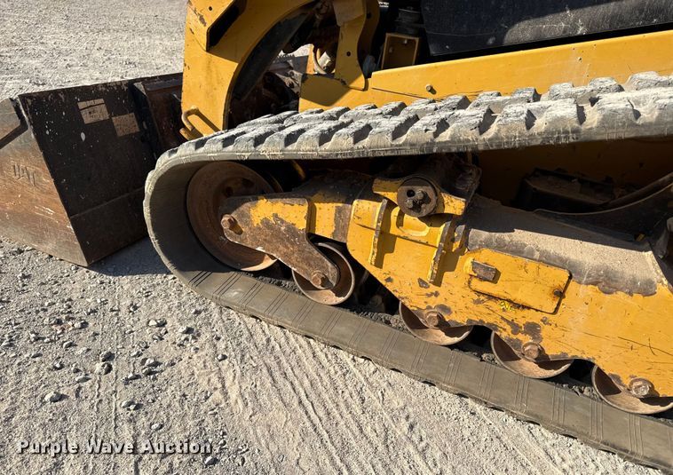 image for item DZ4251 2017 Caterpillar 289D tracked skid steer loader