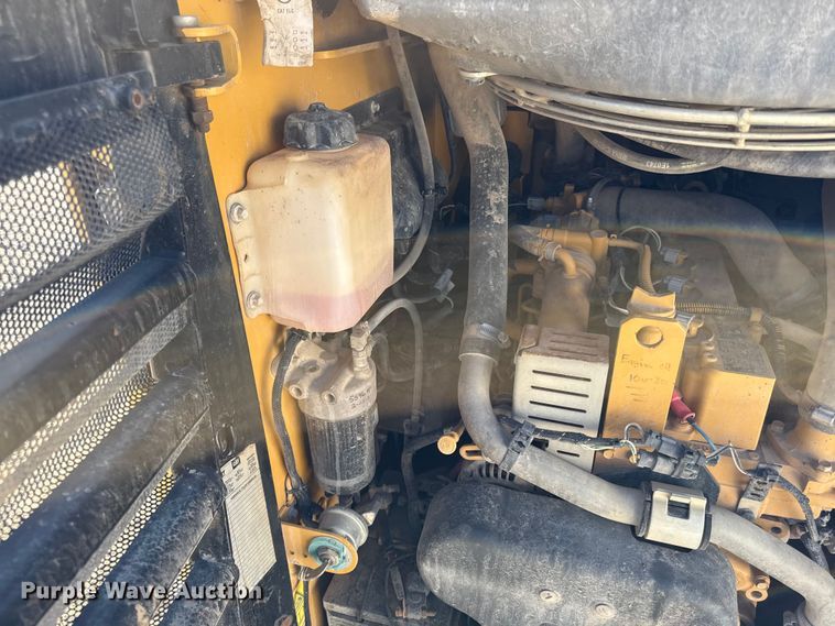 image for item DZ4252 2017 Caterpillar 289D tracked skid steer loader