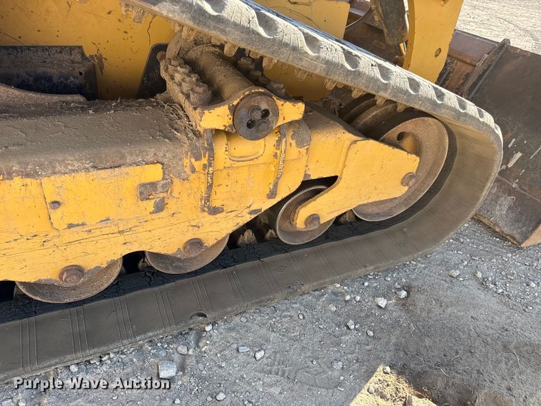 image for item DZ4252 2017 Caterpillar 289D tracked skid steer loader