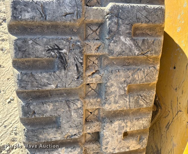 image for item DZ4252 2017 Caterpillar 289D tracked skid steer loader