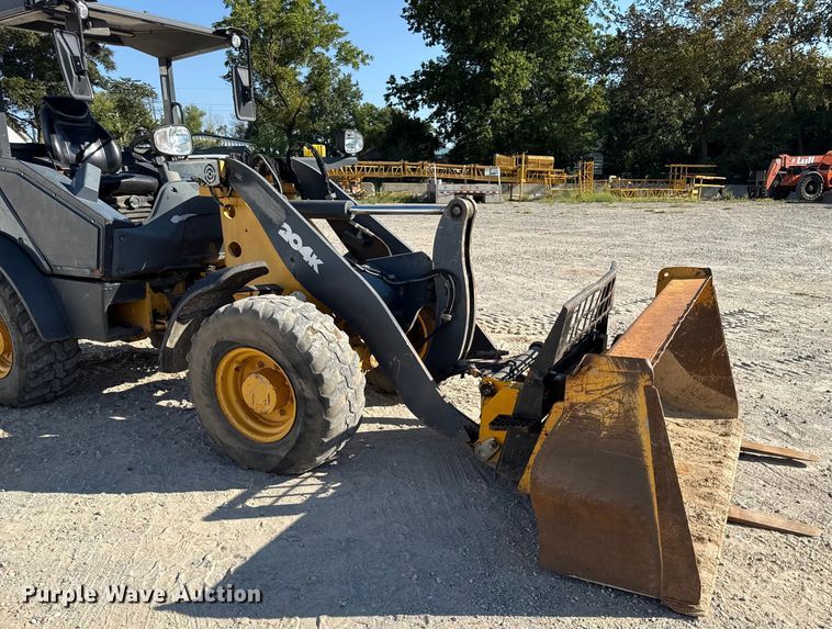 image for item DZ4253 2015 John Deere 204K wheel loader