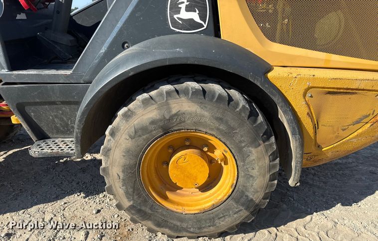 image for item DZ4253 2015 John Deere 204K wheel loader