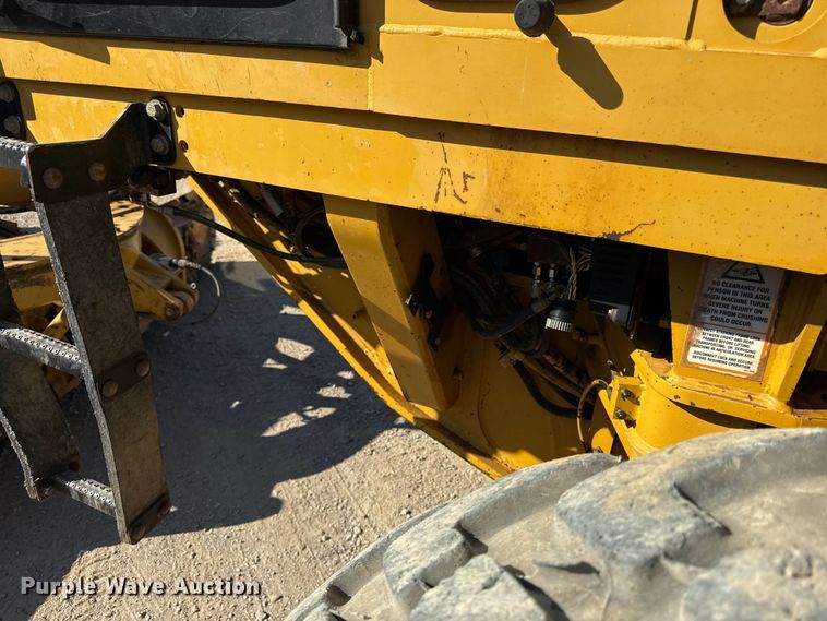 image for item DZ4254 2006 Caterpillar 140H motor grader