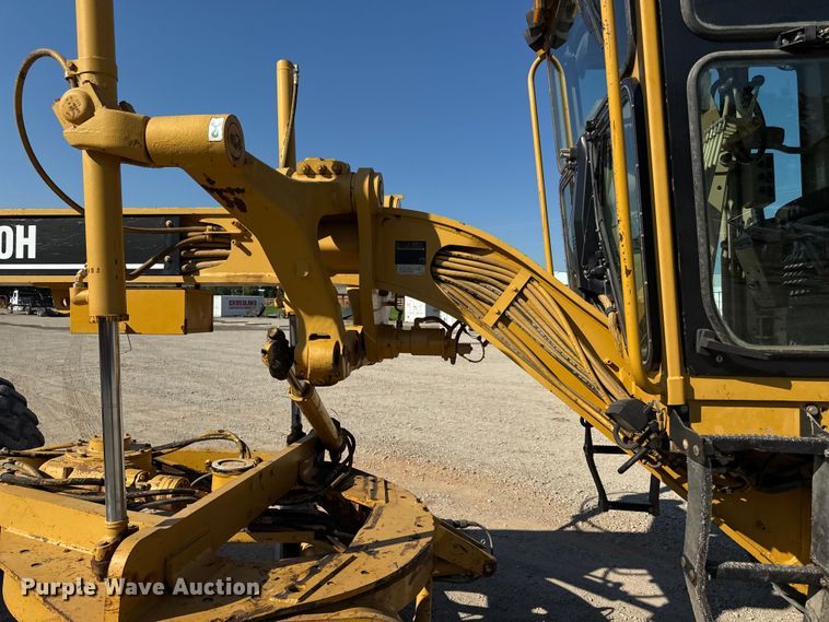 image for item DZ4254 2006 Caterpillar 140H motor grader