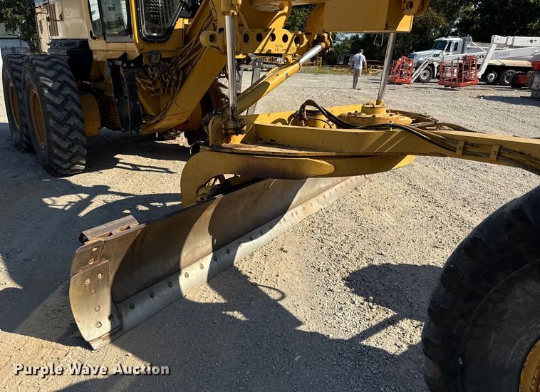 image for item DZ4254 2006 Caterpillar 140H motor grader