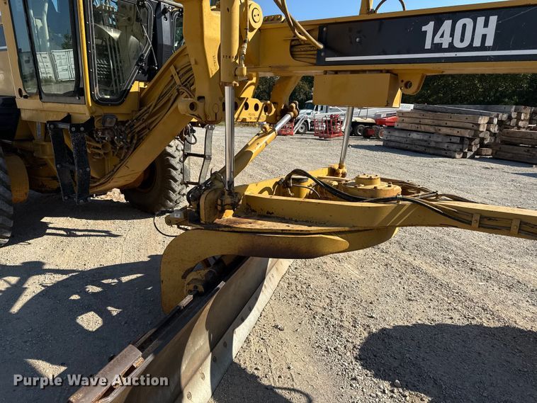 image for item DZ4254 2006 Caterpillar 140H motor grader