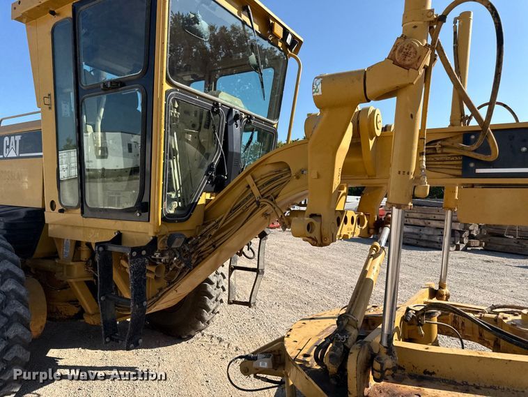 image for item DZ4254 2006 Caterpillar 140H motor grader